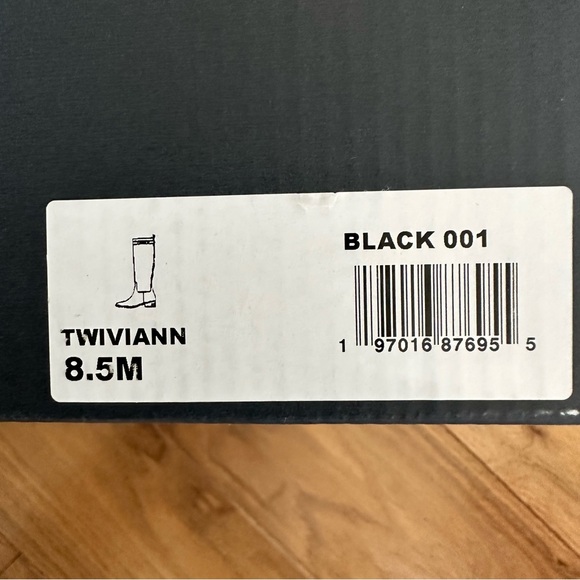 Brand New TOMMY HILFIGER Women's Black Riding Boots, Size 8.5 - Picture 8 of 8